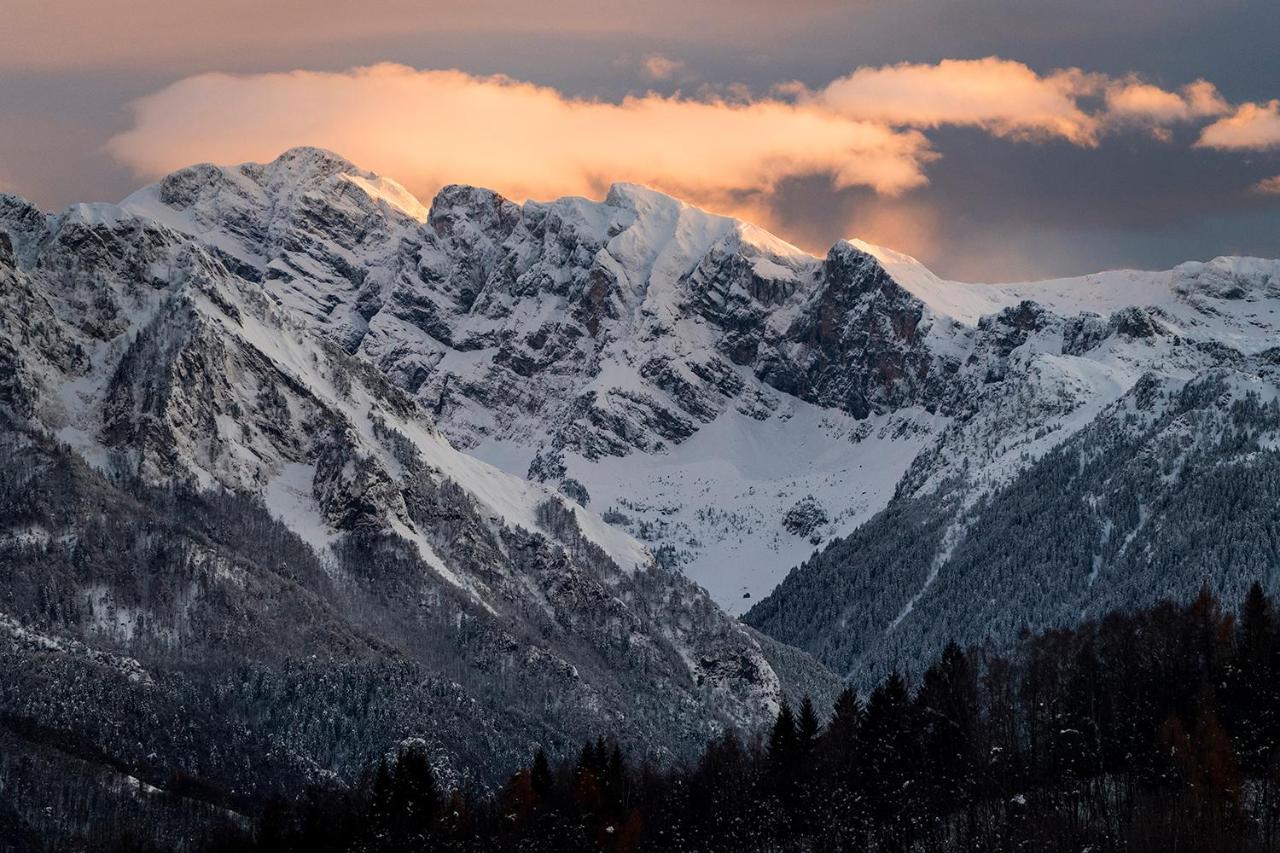 Iduevagamondi - Ospitalita Rurale Famigliare Di Montagna Acomodação com café da manhã Chiusa di Pesio Exterior foto